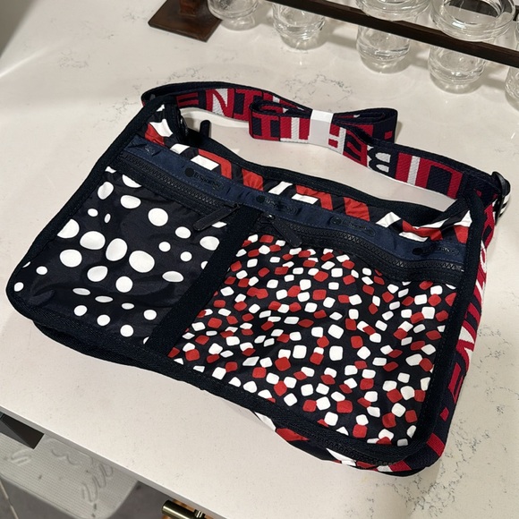 LeSportSac x Libertine DELUXE EVERYDAY BAG - Picture 5 of 7